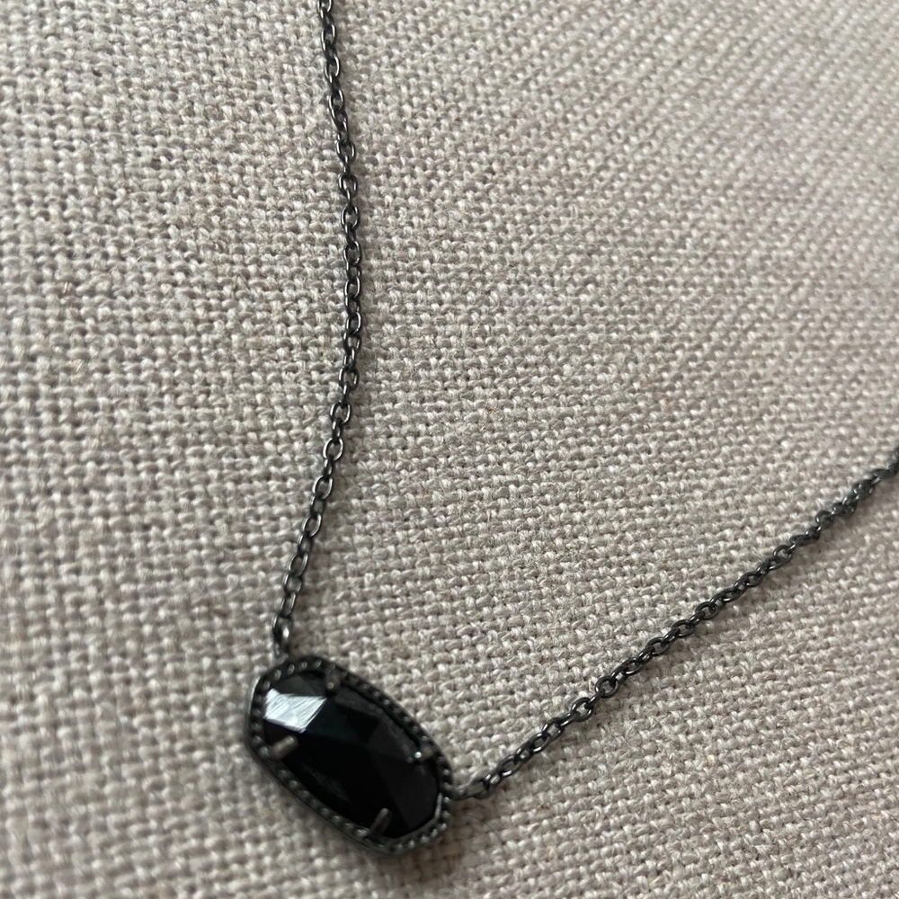 Kendra Scott Necklace